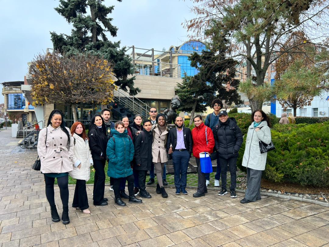 Кубинские стажеры ЮФУ познакомились с Ростовом-на-Дону